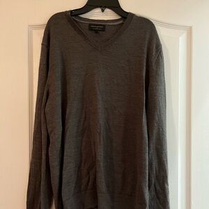 EUC Banana Republic 100% merino wool sweater